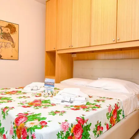 Il Porticciolo 1 * Sirmione