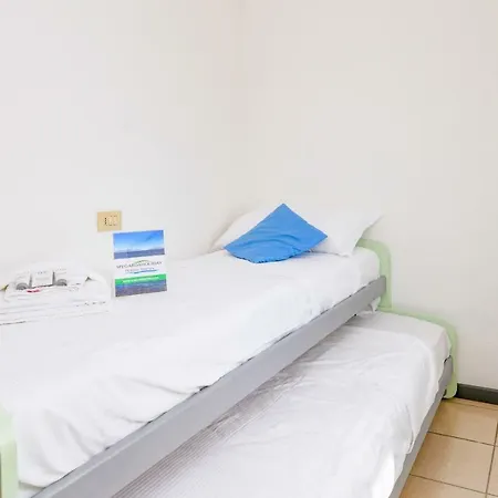 Apartment Il Porticciolo 1 *
