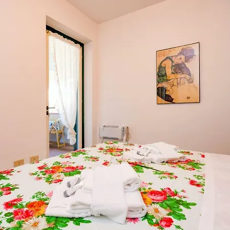 Il Porticciolo 1 * Sirmione
